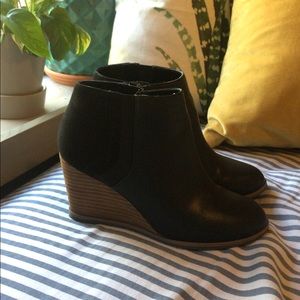 DR. SCHOLL’S WEDGE BOOTIE